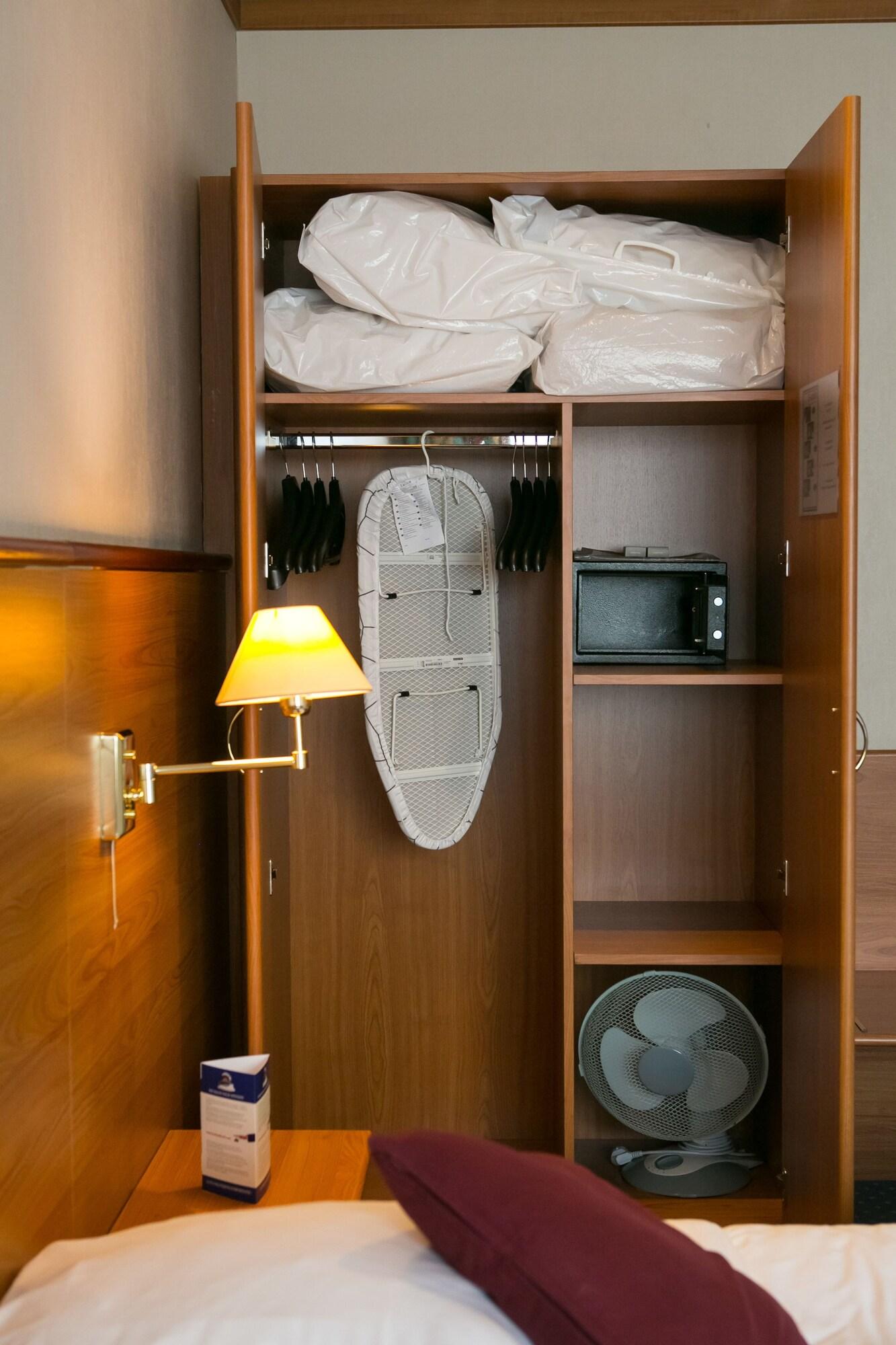 Value Hotel